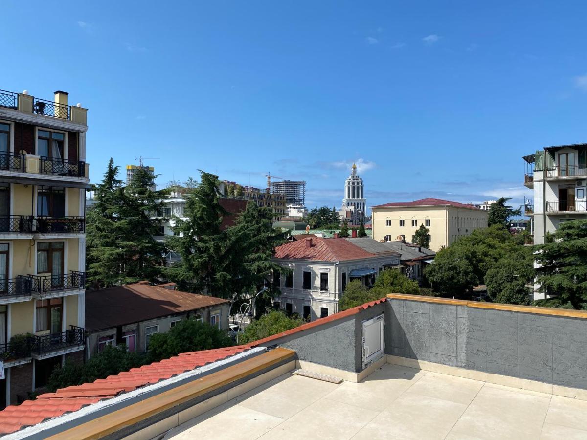 Batumi 1912 Aparthotel Bagian luar foto